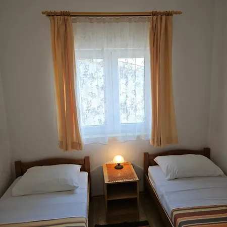 Apartament Rubić, *