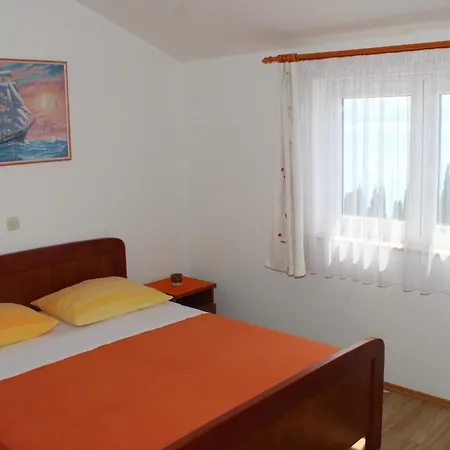 Rubić, Apartament *