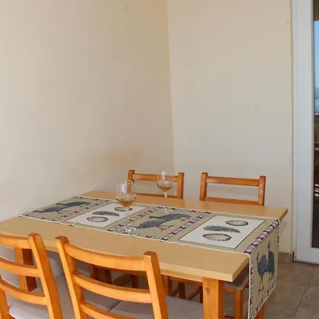 Rubić, Apartament *