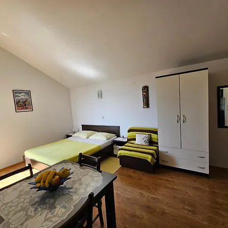 Apartament Rubić, *
